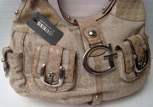 ***100% A U T H E N T I C ***  Guess Handbag Retails R1 199