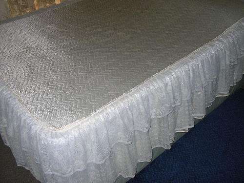 Vintage luxurious golden, silky, flouncy Double Bed Throw/Cover/Spread