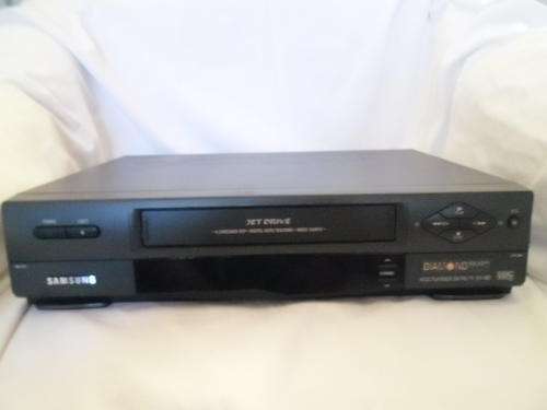 Samsung VHS Video Player/Recorder with Diamond Head!!! Remote & Manual!!!