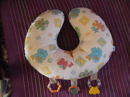"Sesame Street" Feeding Pillow/Cushion with toys, made by Snuggle, LIKE NEW!!!