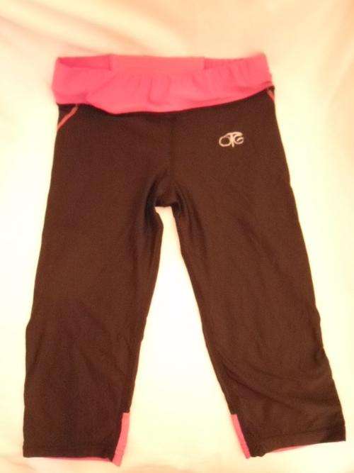 OTG UNISEX ACTIVE WEAR RUNNING, CYCLING OR SWIMMING PANTS/TIGHT WITH POCKET, 9 - 11 YEARS