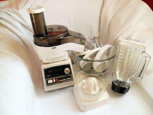 OSTER REGENCY KITCHEN CENTRE, LARGE BOWL, BLENDER, JUICER, SALAD MAKER, 100 % WORKING & 100 % CLEAN