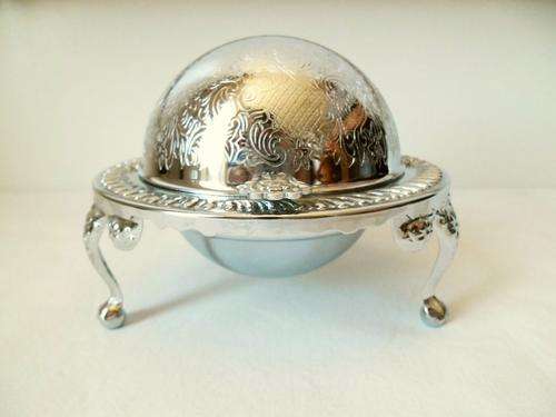 LIKE NEW! VINTAGE GLOBE BUTTER SERVING DISH, MADE IN ENGLAND, LIKE NEW!