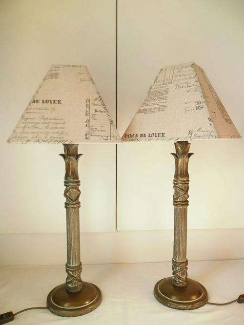 LOVELY PAIR OF BRASS ALIKE VINTAGE LOOK ORNATE METAL LAMPS WITH FRENCH RESTAURANT BILL PRINT SHADES