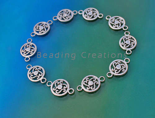 CONNECTORS - ROUND - ANTIQUE SILVER - FILIGREE - VICTORIAN STYLE - 19x12 mm