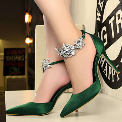 SATIN DIAMANTE DETAIL BRIDAL WEDDING PUMPS