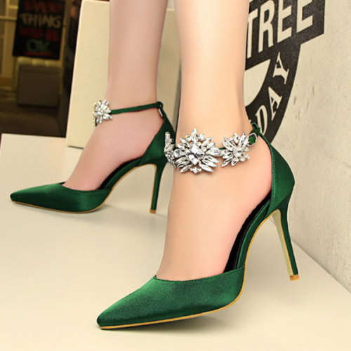 SATIN DIAMANTE DETAIL BRIDAL WEDDING PUMPS