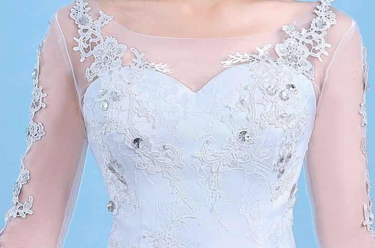 WEDDING DRESSES/WEDDING DRESS/ WHITE WEDDING DRESS