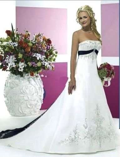 WEDDING DRESSES/WEDDING DRESS/BLACK WEDDING DRESS/STRAPLESS WEDDING DRESS