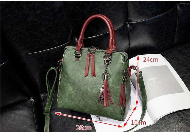 HANDBAGS/HANDBAG HANDBAGS/WOMENS HANDBAGS/MESSENGER HANDBAG/GREEN HANDBAG/TASSEL DECOR HANDBAG