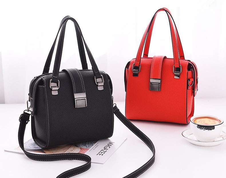 Ladies black fashion handbags