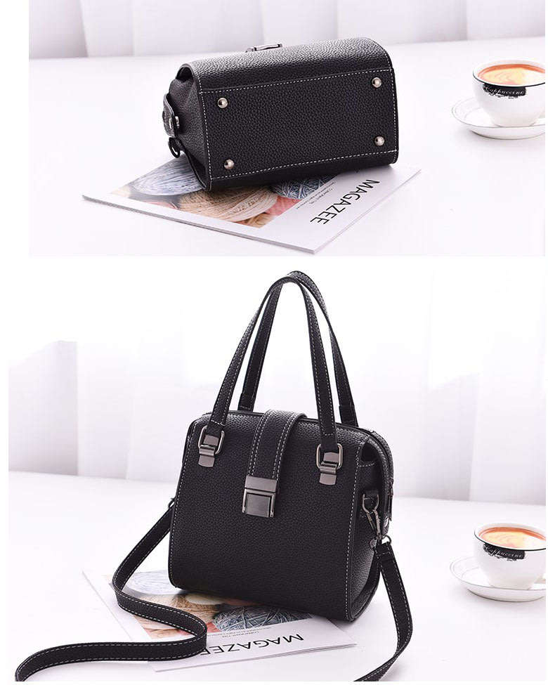 Ladies black fashion handbags