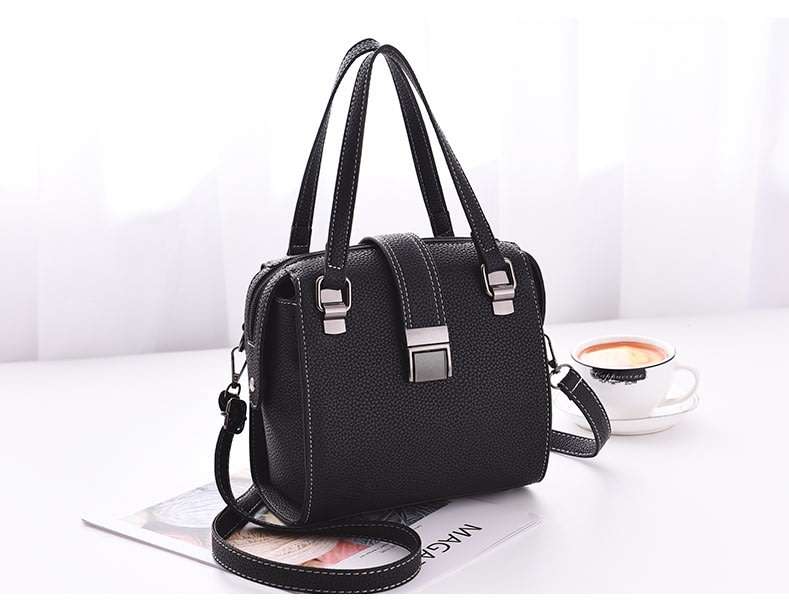 Ladies black fashion handbags