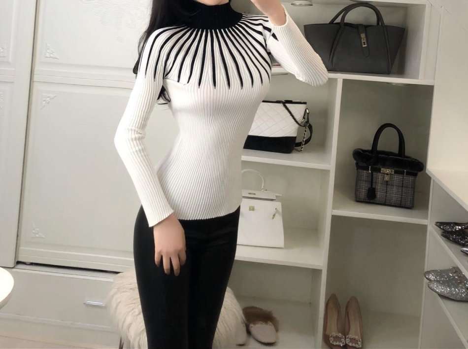 KNITWEAR/KNITTED SWEATERS/PULLOVER SWEATERS/TURTLENECK SWEATER/CONTRAST SWEATER/WHITE BLACK SWEATER