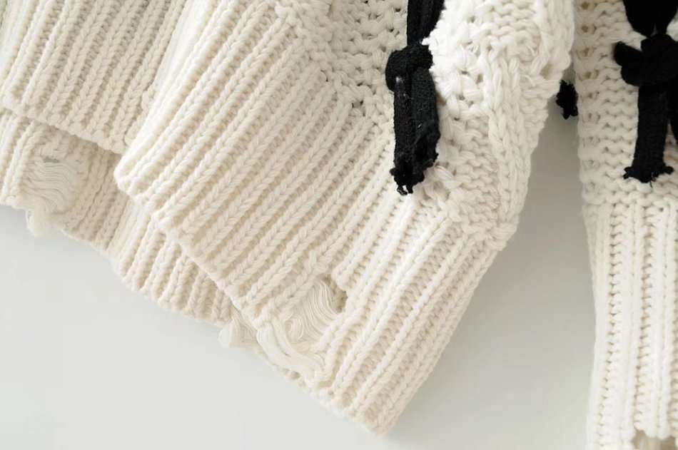 Knitwear Knitted Oversize Woolen Contrast White And Black Sweaters