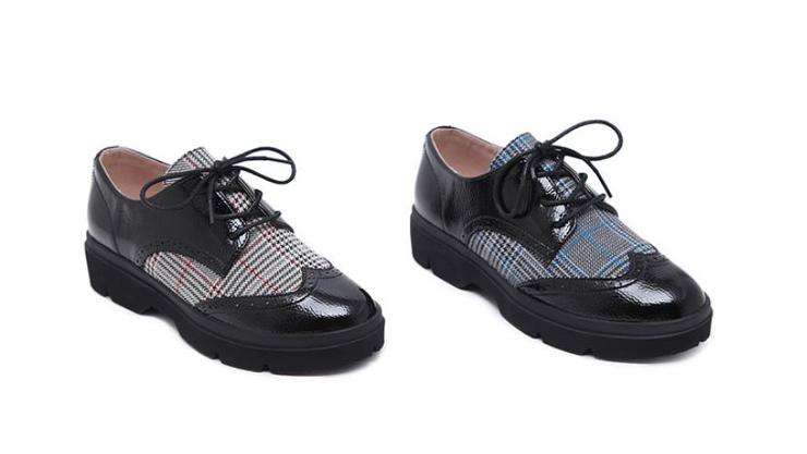 Women Brogue Lace-Up Beige Plaid Shoes - Size 38