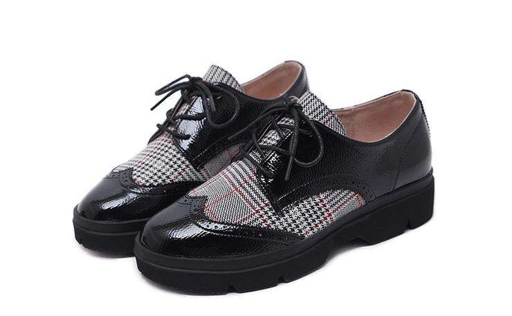 Women Brogue Lace-Up Beige Plaid Shoes - Size 38