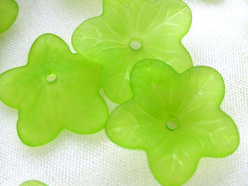 ACRYLIC - FROSTED - GREEN - BALLOON FLOWER - BEADS/BEAD CAPS - 17MM