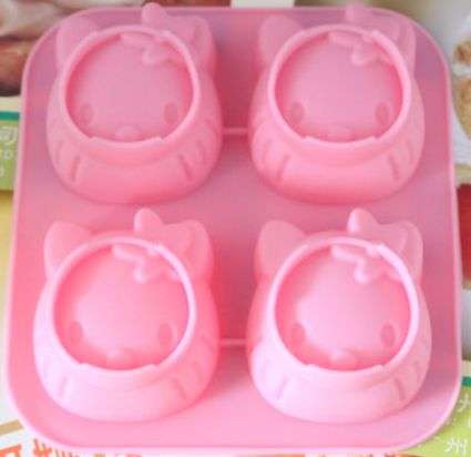 SILICONE MOLD - 3D - HELLO KITTY - CUPCAKES