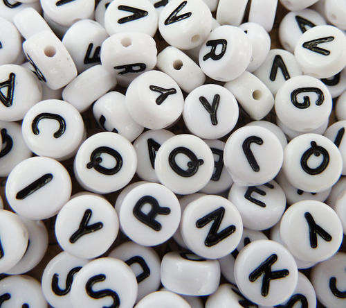 ACRYLIC - ALPHABET ROUND BEADS - 4X7mm - BLACK ON WHITE BACKGROUND - RANDOMLY MIXED - 20 PCS