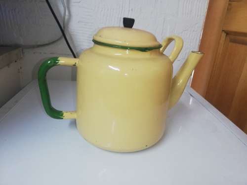 Large enamel coffee pot with lid