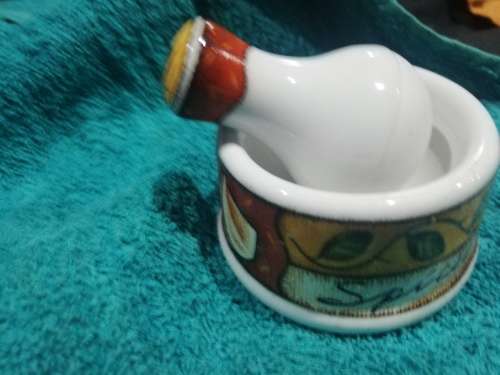 Small mortar and pestle