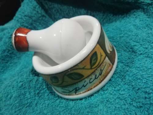 Small mortar and pestle