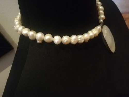 Beautiful big pearls and mother of pearl necklace. Eye Catcher of note