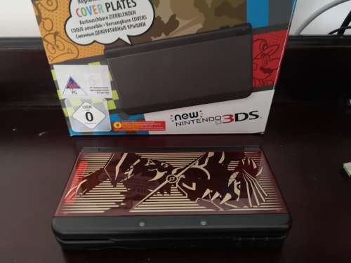 Nintendo 3DS Black (CIB) with Games - No Charger