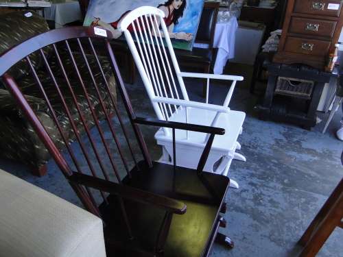 2 beautiful Old School Rocking chairs/Per Chair- Delivery & Collection Cape Town only