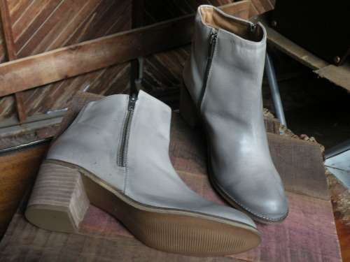 GENUINE LEATHER ANKLE BOOT