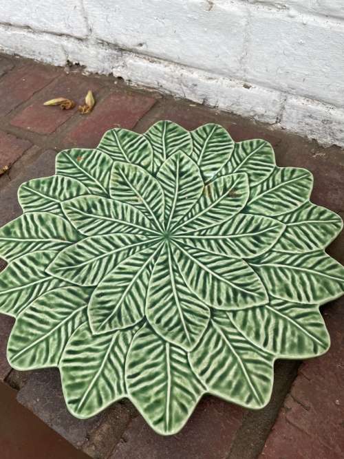 Bordallo Pinheiro - 12 underplates