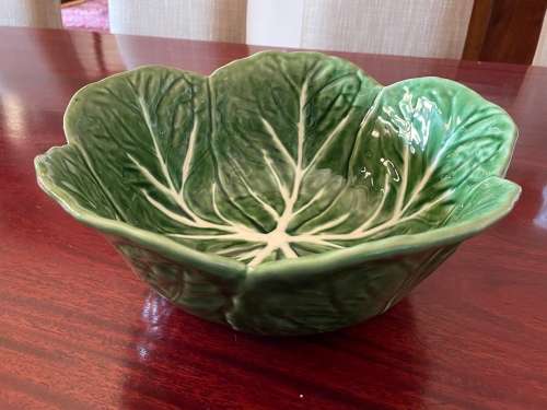 Bordallo Pinheiro - cabbage serving bowl and 8 small bowls