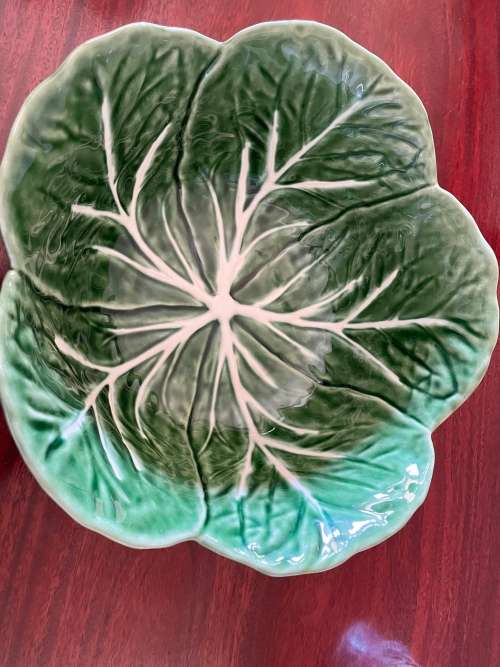 Bordallo Pinheiro - cabbage serving bowl and 8 small bowls