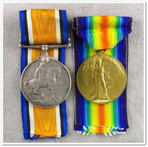 WWI Pair - Pte. W.R. Kitto, 1st S.A.I.