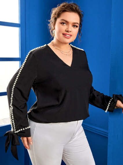 Mulvari Plus Pearls Beaded Knot Detail Top