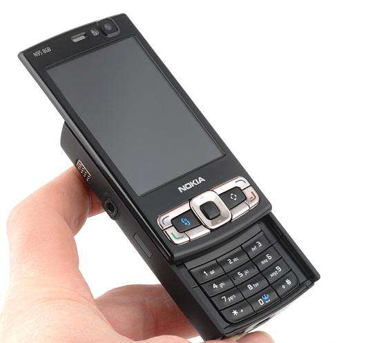 Nokia N95 8GB like NEW!!! Pre loaded Garmin GPS Naigation