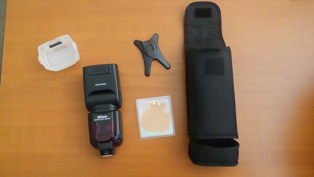 Nikon SB-900 Speedlight Flash for Nikon DSLR Cameras