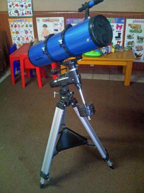 Skywatcher Reflector Telescope + NEQ3 Tripod