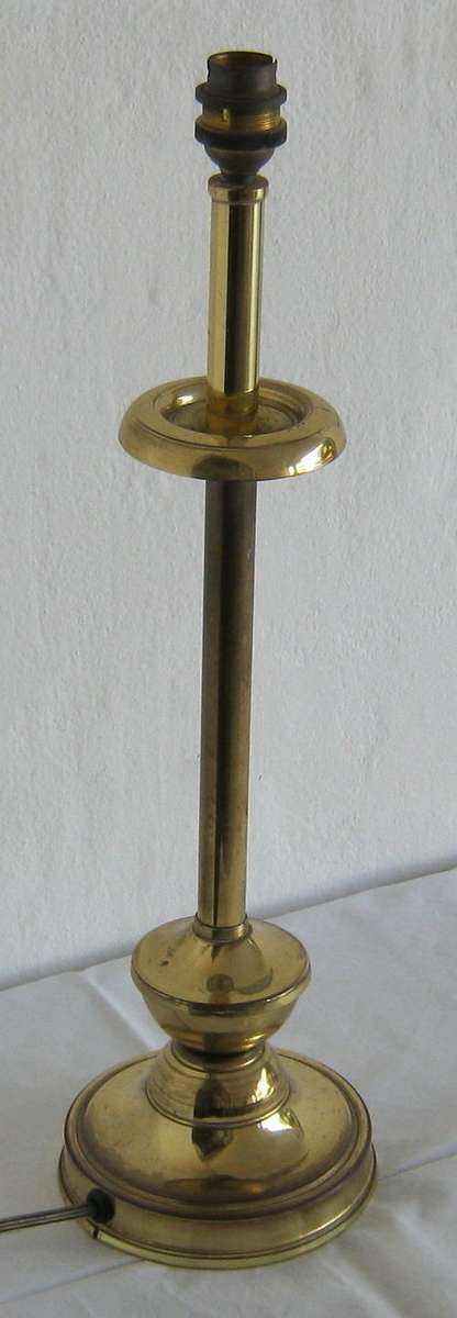 BRASS LAMP