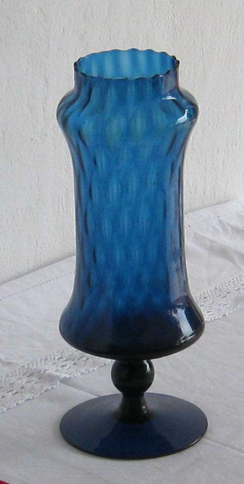 STUNNING BLUE VASE