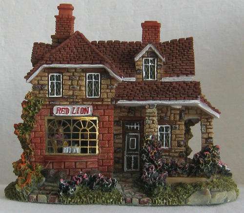 MINIATURE HOUSE - gorgeous little house made in England