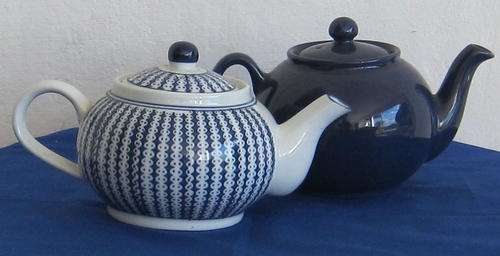 BLUE & WHITE TEAPOT and BLUE PRISTINE TEAPOT