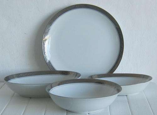 GARY BARR PRESIDENTIAL SILVER COLLECTION - LARGE SERVING PLATES & 3 SERVING DISHES