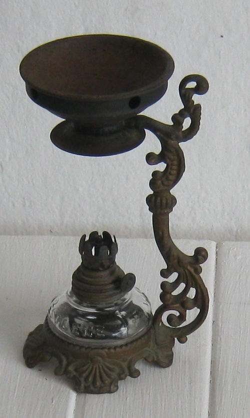 VINTAGE VAPO CRESOLENE LAMP - MADE IN USA