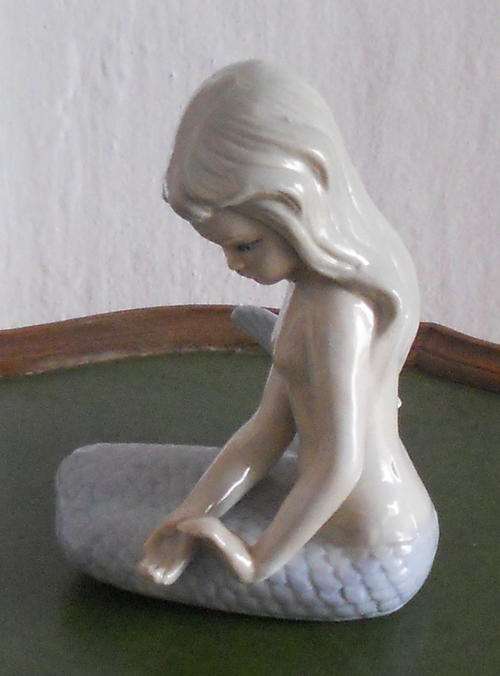 BEAUTIFUL PORCELAIN MERMAID