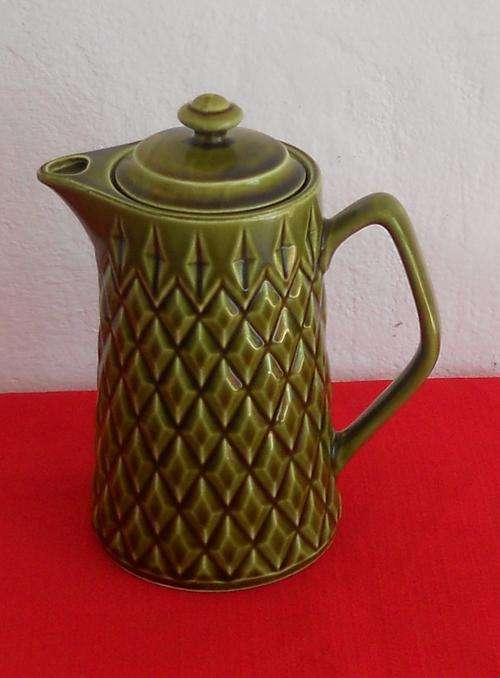 RETRO GREEN COFFEE POT