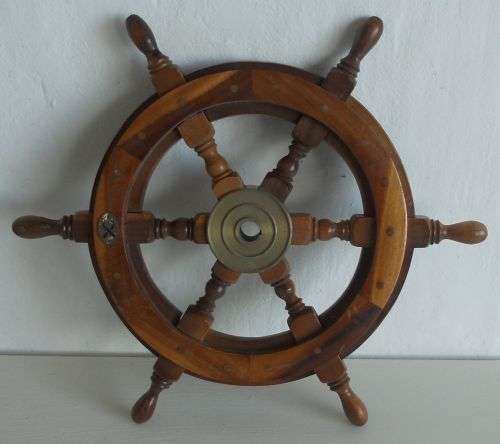 WOODEN SHIPS WHEEL