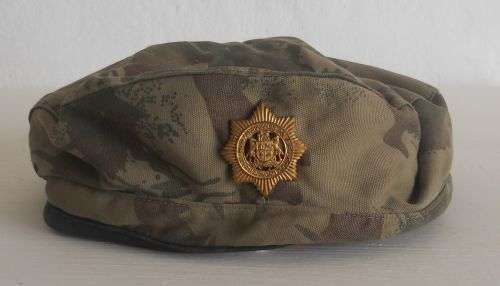 KOEVOET CAMO BERET AND BADGE