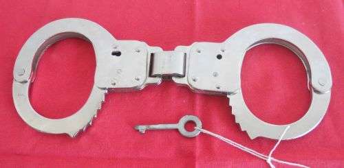AFRICOR MILITARY HANDCUFFS